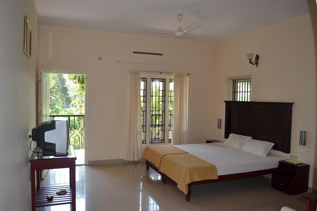 Kerala House Lägenhet Thekkady Exteriör bild
