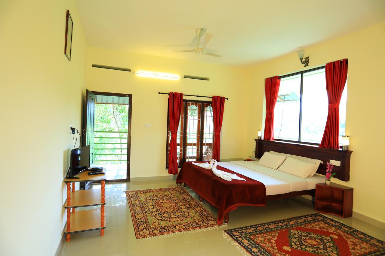 Kerala House Lägenhet Thekkady Exteriör bild